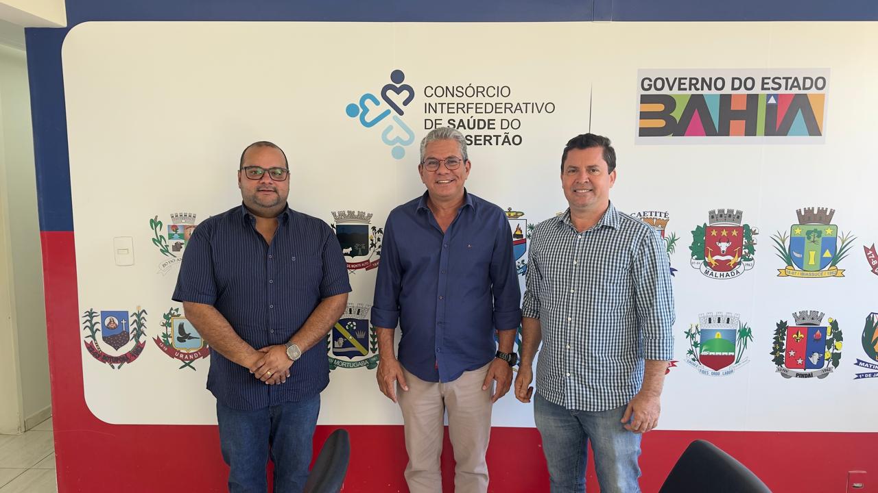 Gestão municipal participa de reunião regional para discutir melhorias no acesso à saúde especializada
